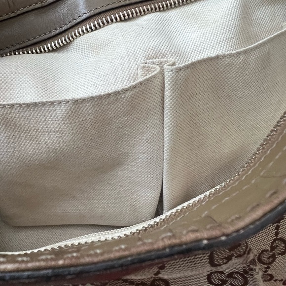 Gucci monogram crossbody - Picture 8 of 13